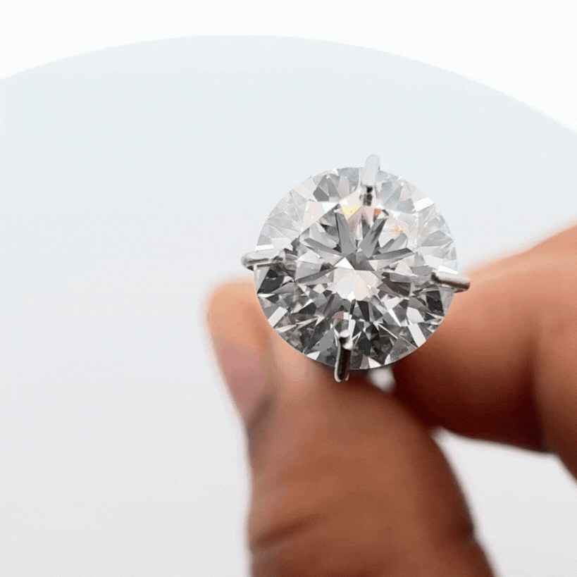 Lab Grown Diamond 3.26 CT Round IGI Certified - VS 1 Clarity, E Color
