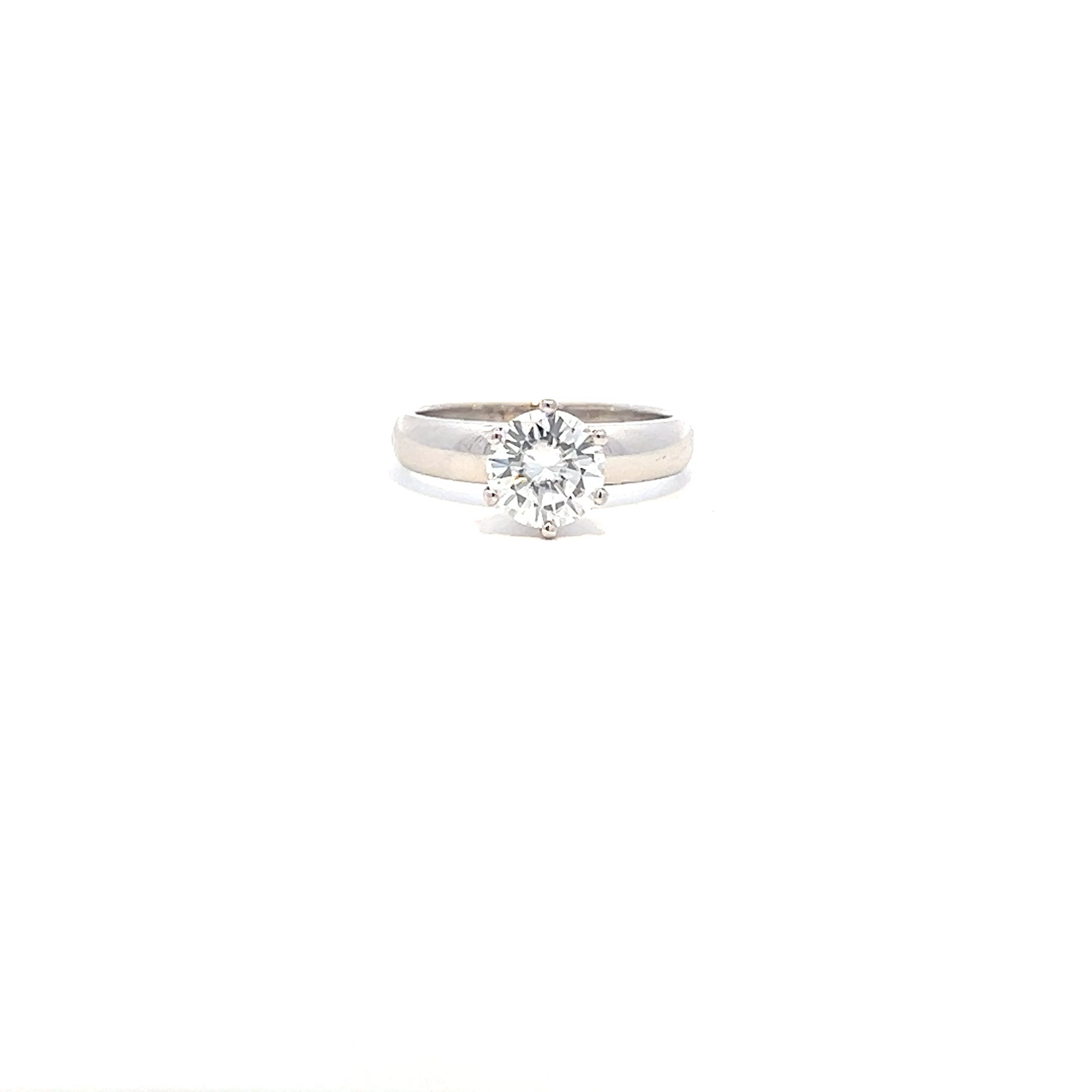 Magnificent Flower 1.25ct Round Shape Ring In 14k Gold With Lab Grown Moissanite