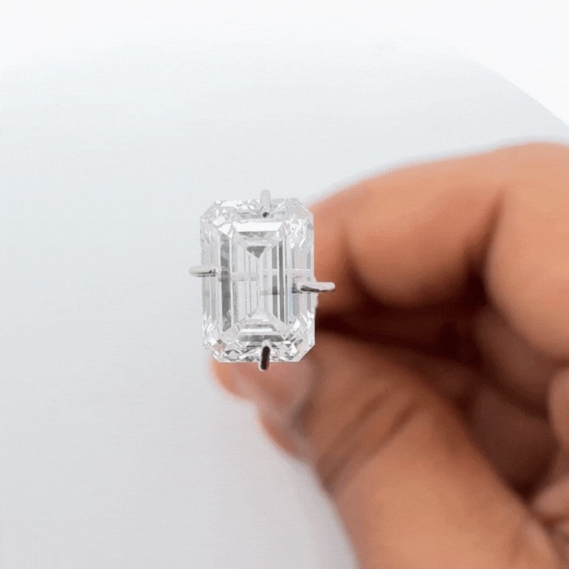 IGI Certified Lab Grown Diamond 1.00ct - 1.05ct Emerald Cut - E Color, VS 1 Clarity
