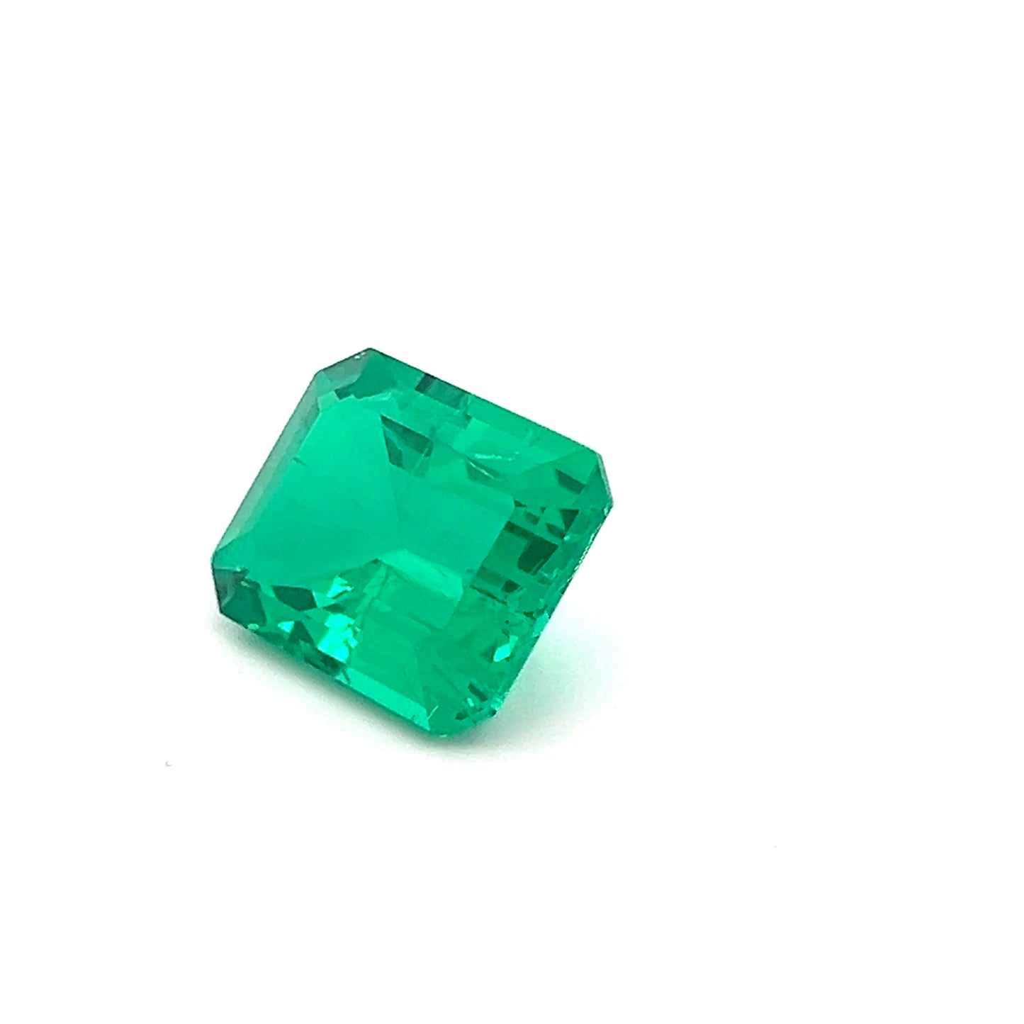 Octagon 7.55 Ct Lab Grown Emerald – Luxury Green Gemstone