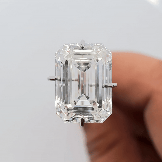 Lab Grown Diamond IGI Certified 2.16 ct Emerald Cut - E Color, VVS 2Clarity