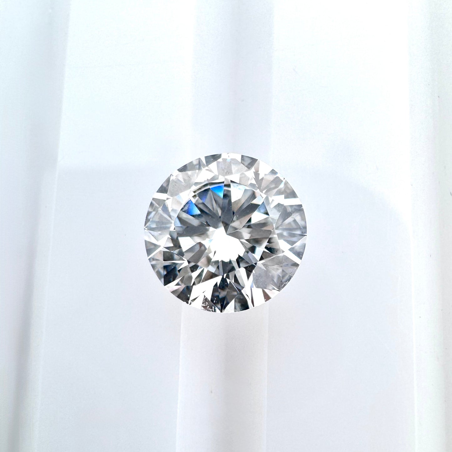 1.95ct - 2.00ct Round Lab Grown Diamond IGI Certified - E Color, VS 1 Clarity