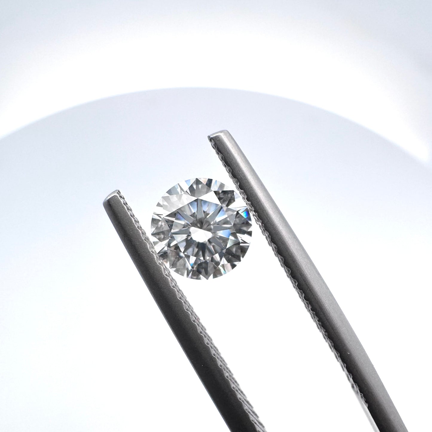 IGI Certified Lab Grown Diamond 1.06 ct Round - VVS2 Clarity, D Color