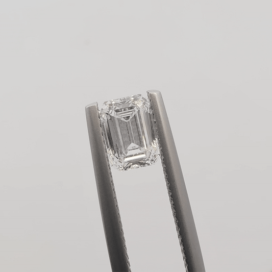 IGI Certified Lab Grown Diamond 2.95ct - 3.00ct Emerald Cut - VS 1 Clarity, E Color