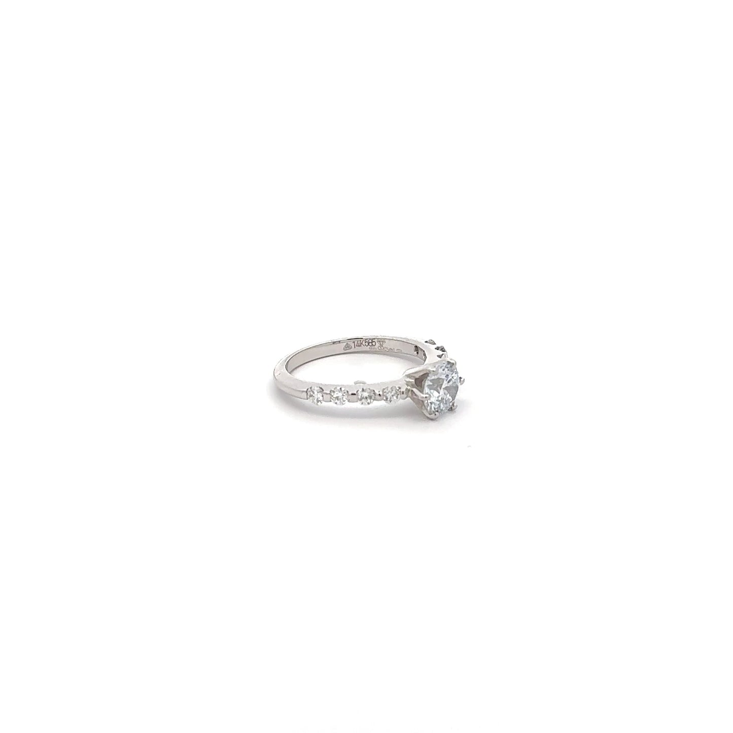 LGD Solitaire Round Brilliant Ring In 14K GOLD