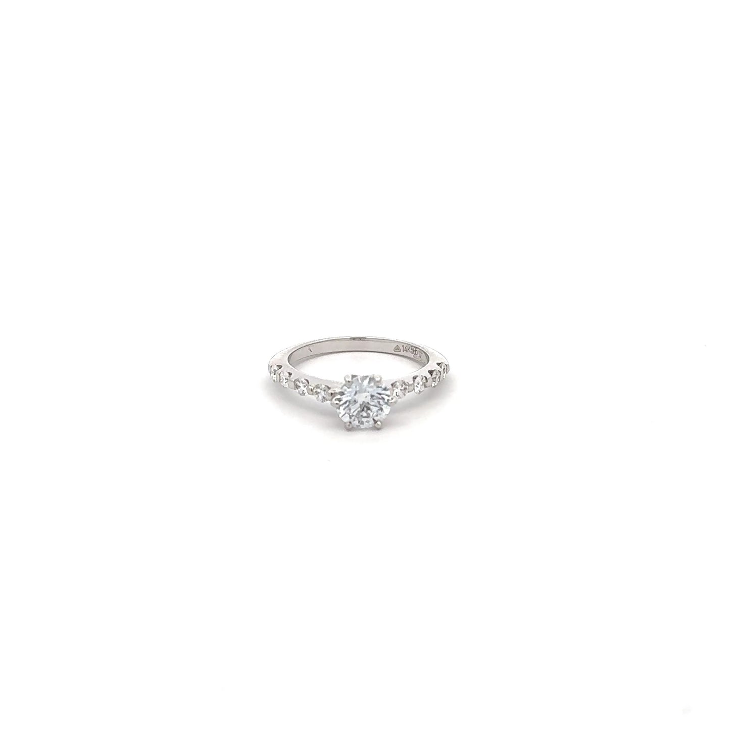 LGD Solitaire Round Brilliant Ring In 14K GOLD