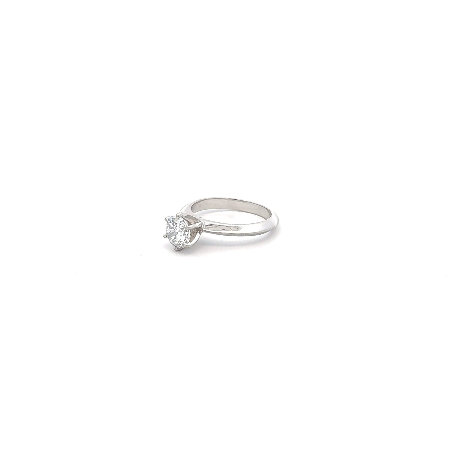 LGD Round Brilliant Solitaire Ring In 14K GOLD