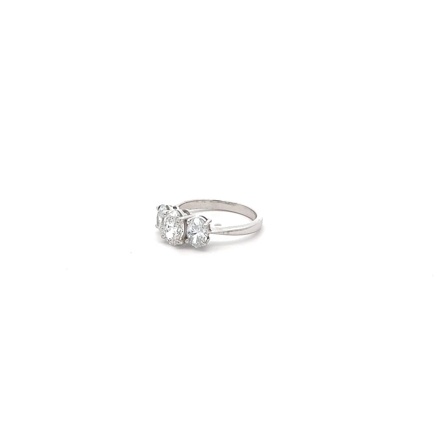 LGD Solitaire 3 Stone Oval Cut Ring IN 14K GOLD