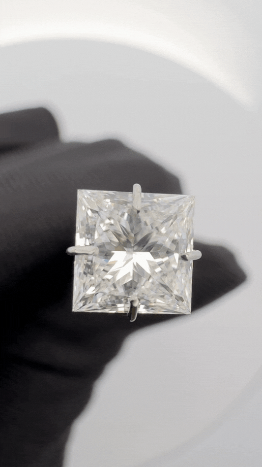IGI Certified Lab Grown Diamond 3.95ct - 4.00ct Princess - E Color, VS 1 Clarity
