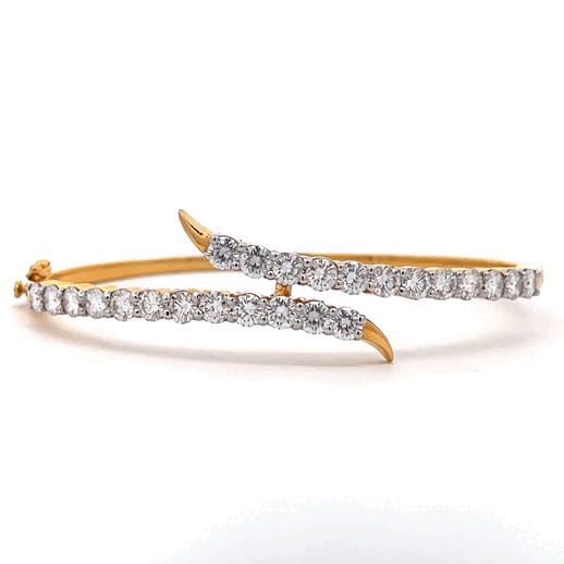 Mesmerizing Bracelet 3.84ct In Round Shape Solitaire 14k Gold With Lab Grown Moissanite