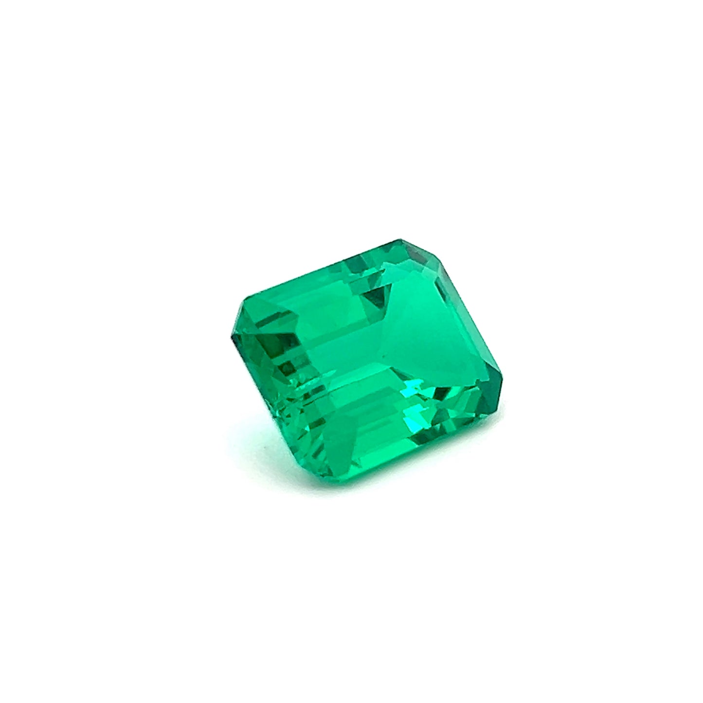 5.99 Ct Octagon Emerald – High Clarity Green Stone