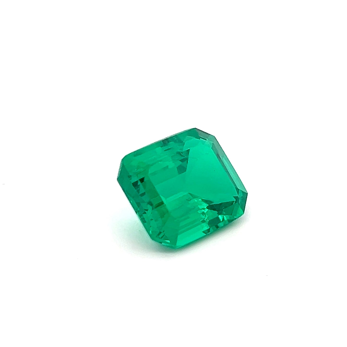 Octagon 6.77 Ct Emerald Panna