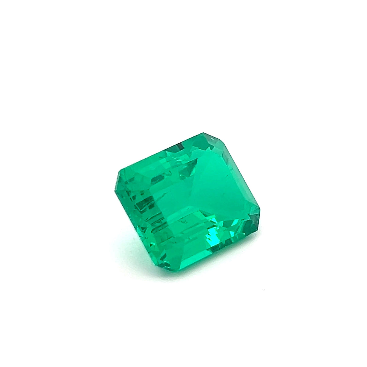 Octagon 7.55 Ct Lab Grown Emerald – Luxury Green Gemstone