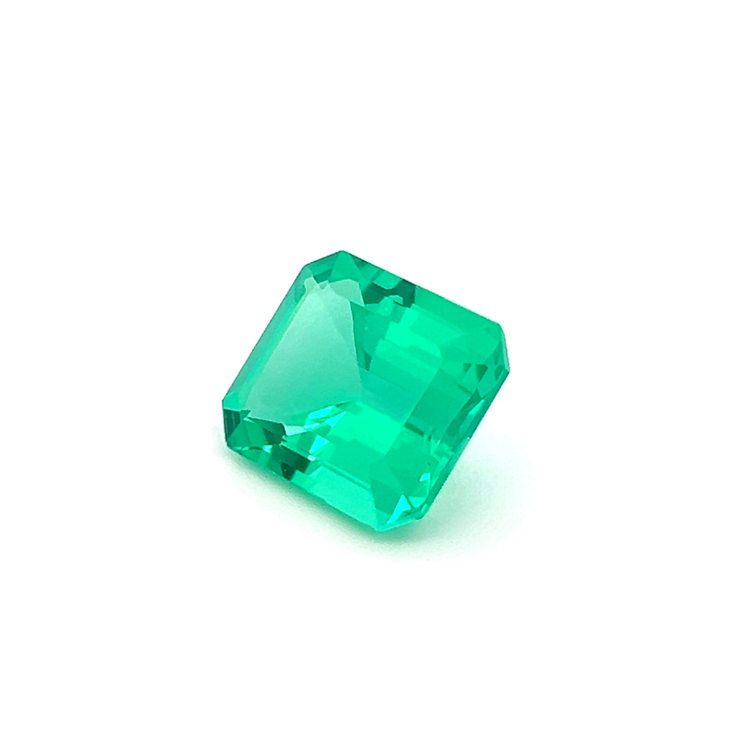 Octagon 8.59 Ct Lab-Grown Emerald – Royal Green Radiance