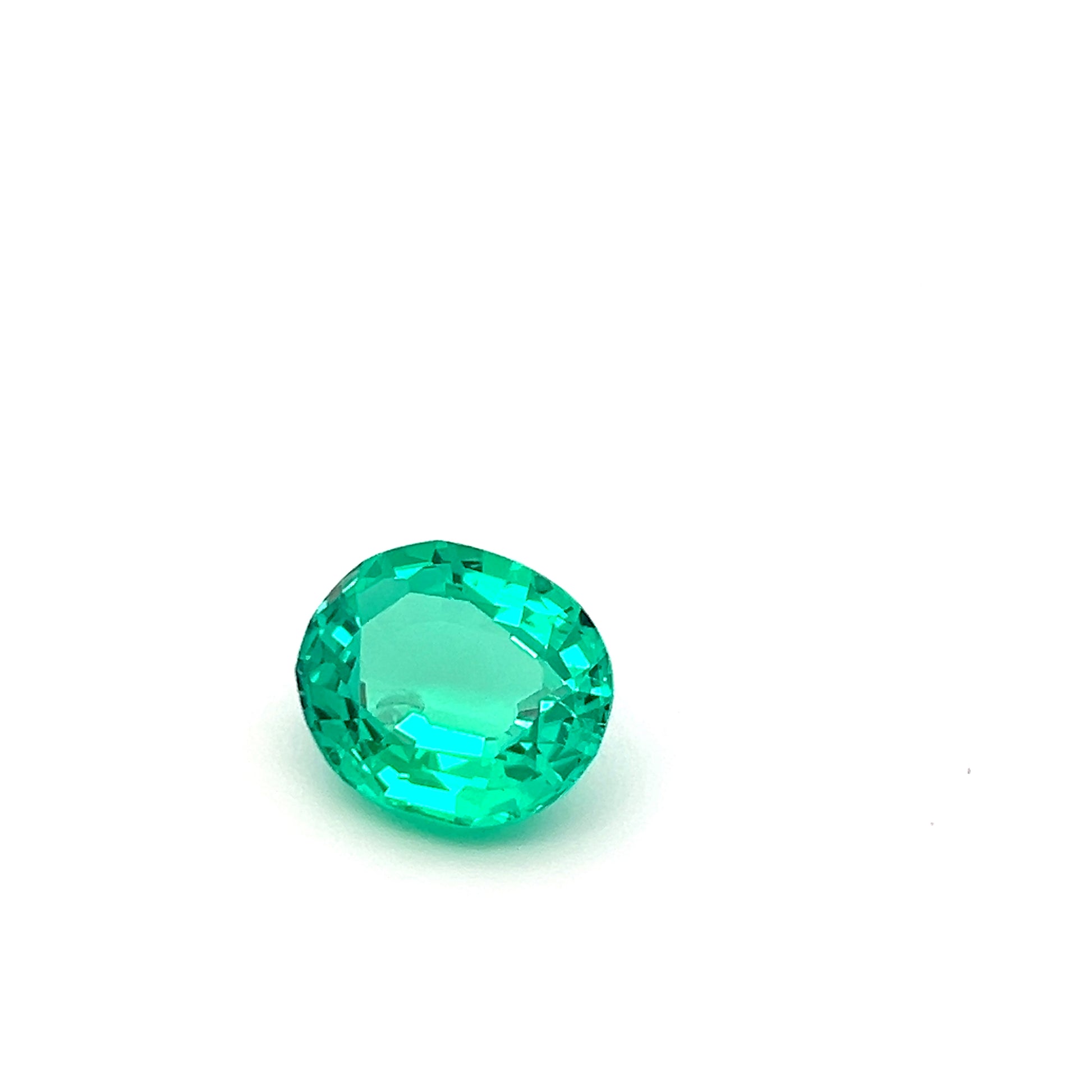 5.26 Carats Green Emerald oval