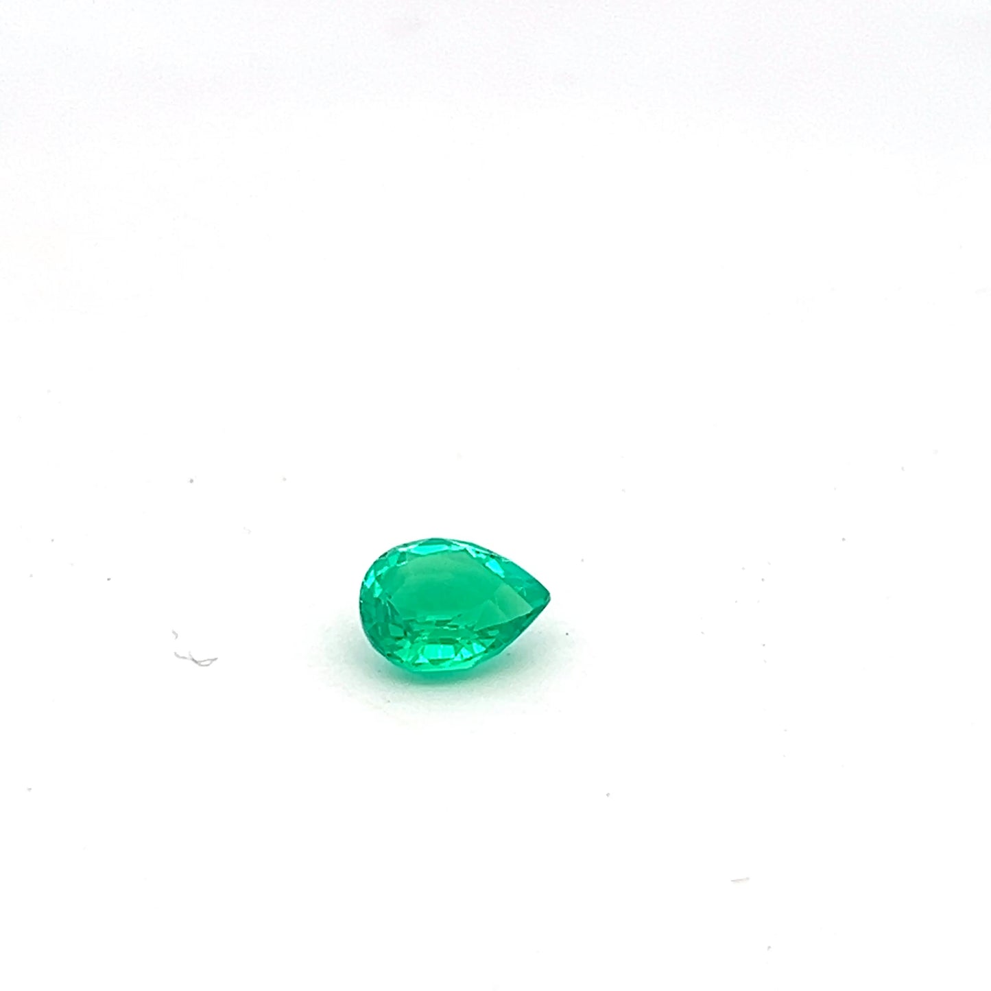 Colombian Lab Grown Green Emerald Pear 1.57Ct