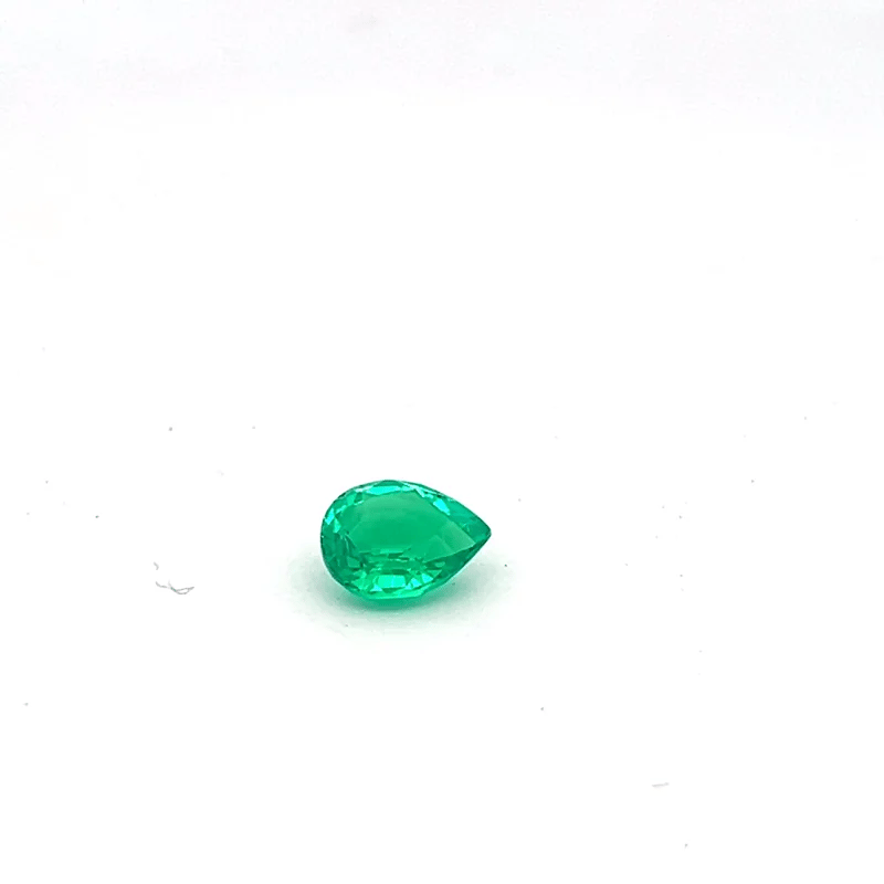 Colombian Lab Grown Green Emerald Pear 1.57Ct