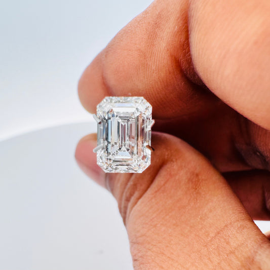 IGI Certified Lab Grown Diamond 1.00ct - 1.05ct  Emerald Cut - E Color,  VS 1 Clarity