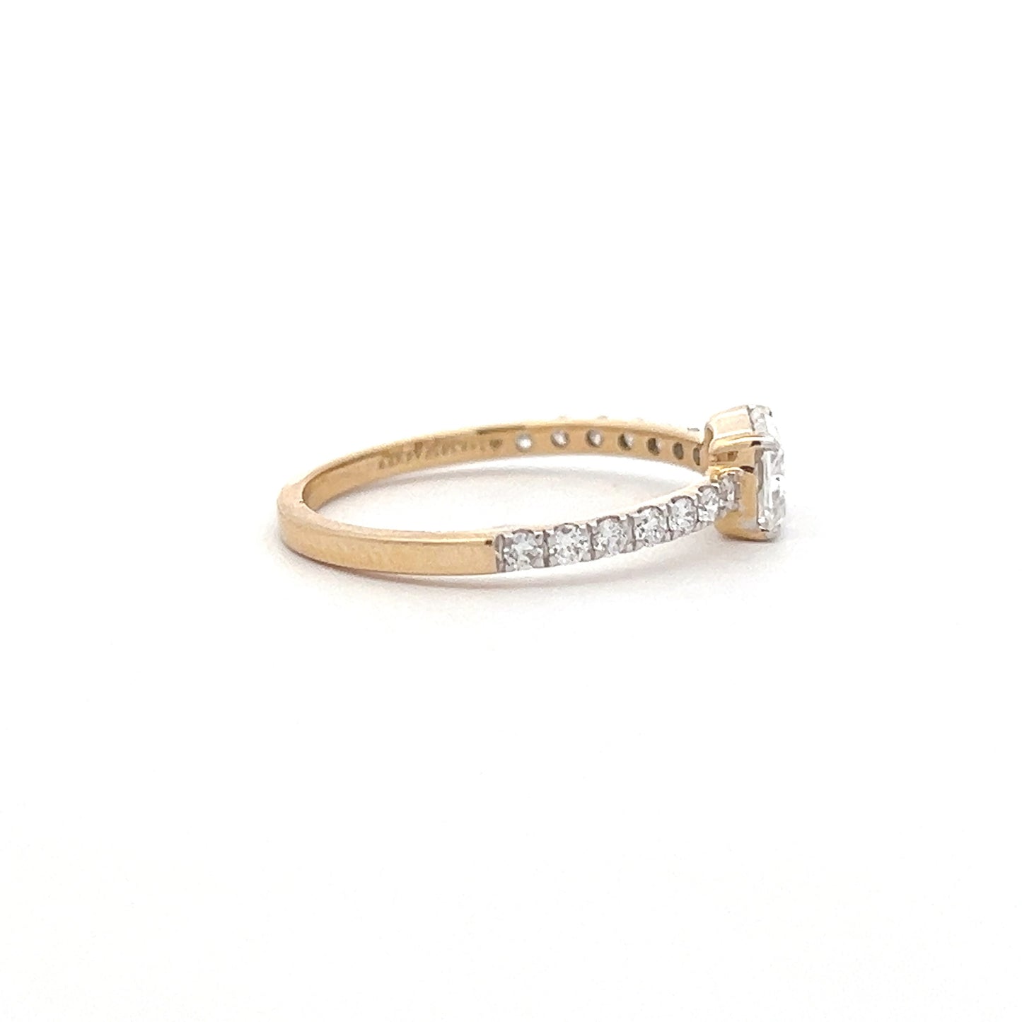 Lab Grown Raddiant Diamond Band Ring In 14k Gold