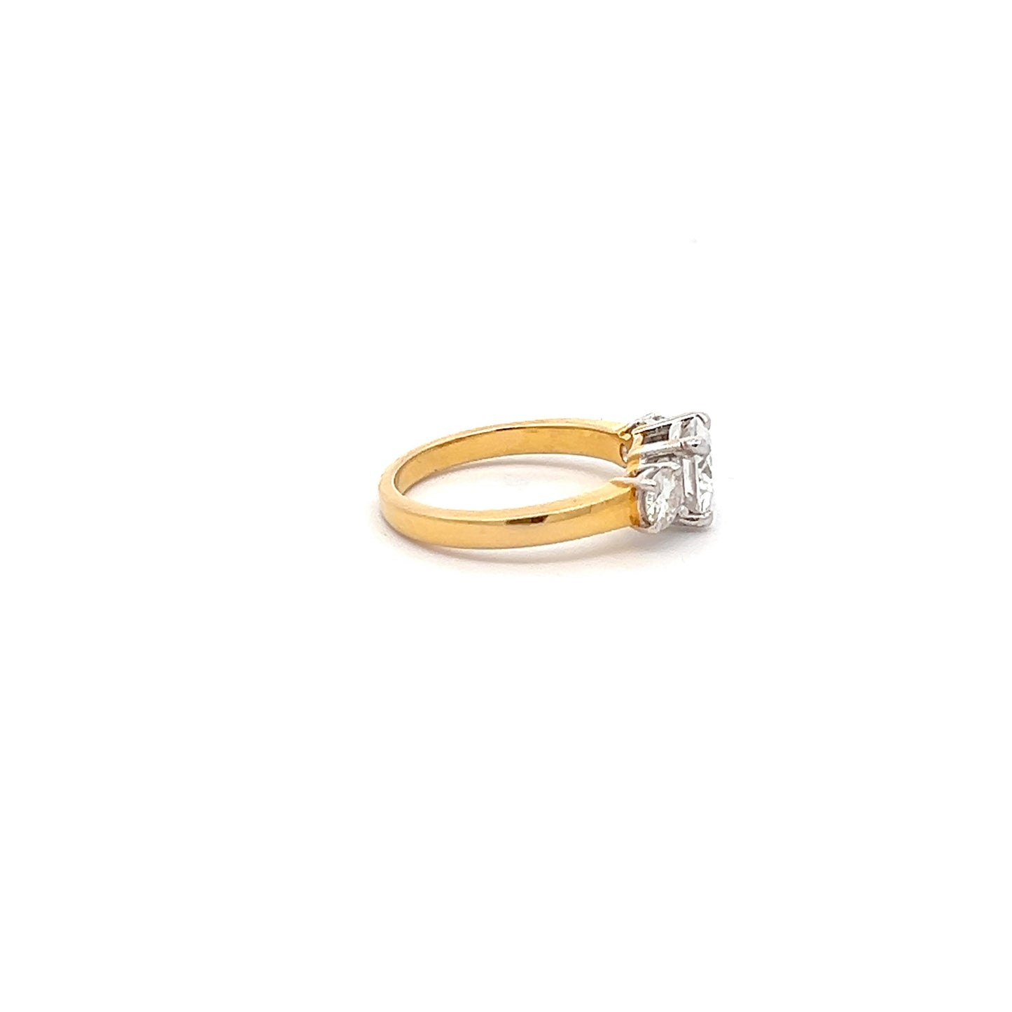 Classic Tiara Round Shape Ring is 2ct in 14K Gold With Diamos Lab Grown Moissanite