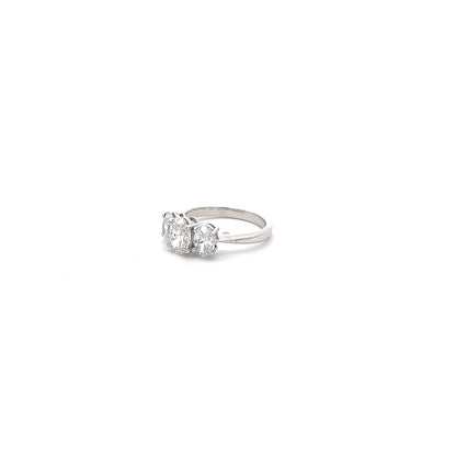 LGD Solitaire 3 Stone Oval Cut Ring IN 14K GOLD