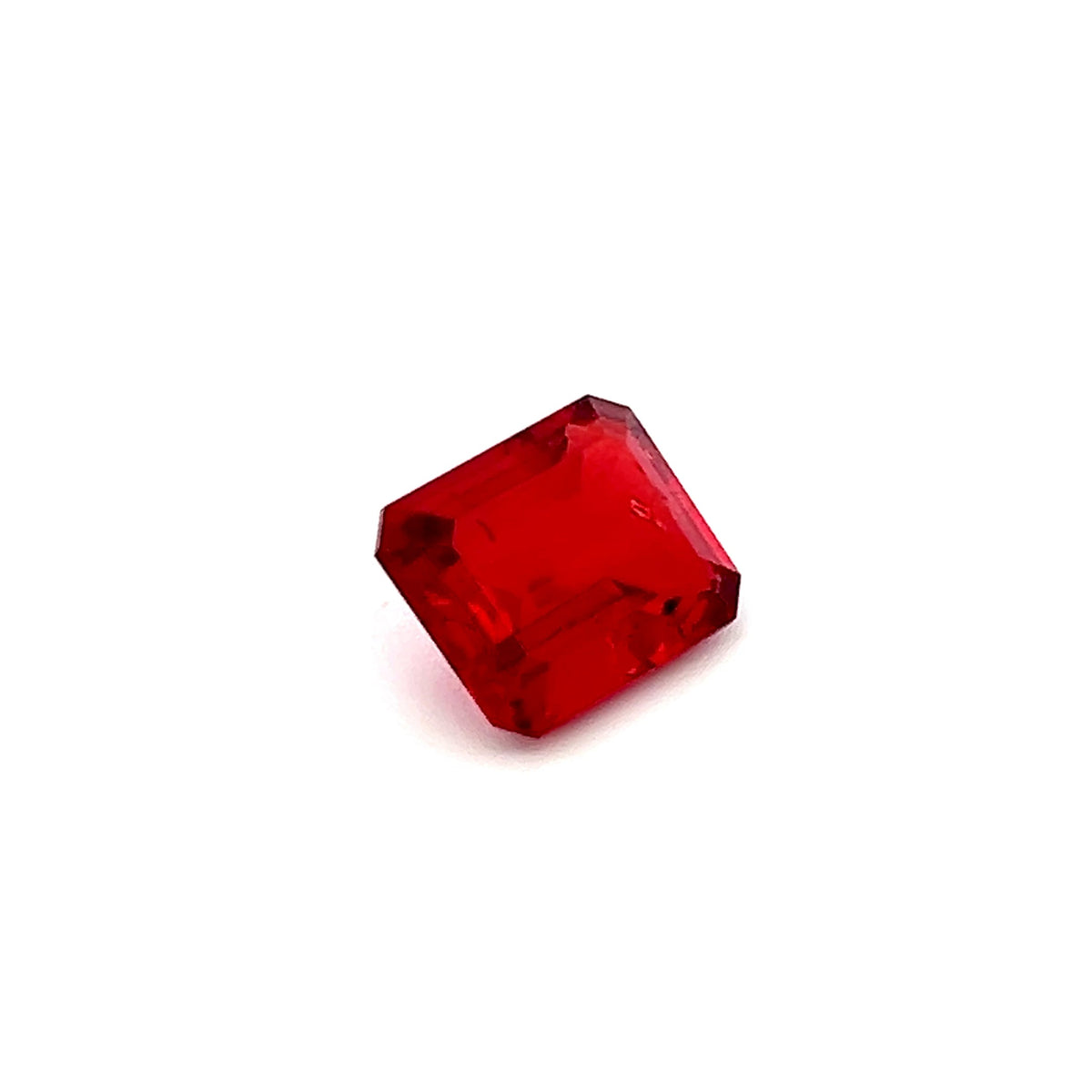Lab Grown Octagon Red beryl 3.74Ct, 3.74 ct red beryl