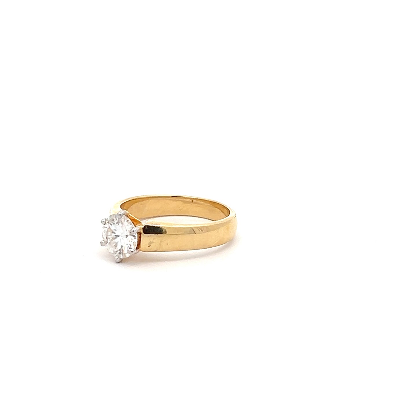 Anillo Heritage Halo de forma redonda de 1,50 quilates en oro de 14 k con moissanita cultivada en laboratorio Diamos