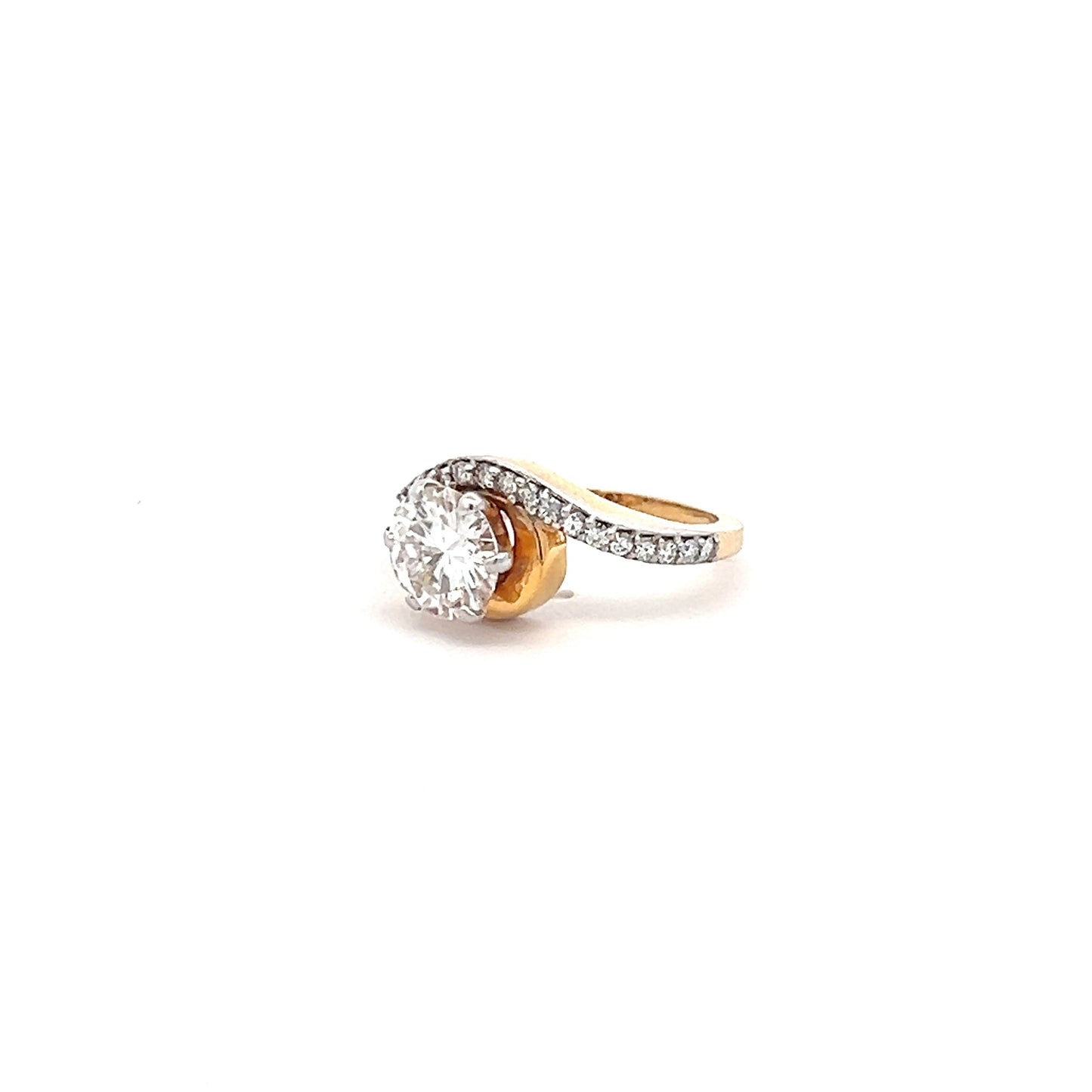 Royal Glow 2.23ct Round Shape Ring In 14k Gold With Diamos Lab Grown Moissanite