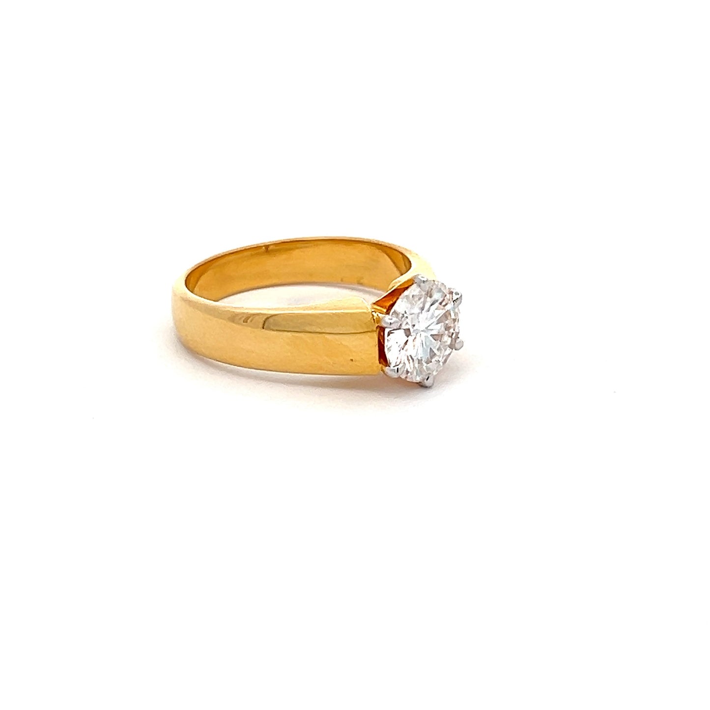 Eclipse Sparkle 2.5ct Round Shape Ring In 14k Gold With Diamos Lab Grown Moissanite