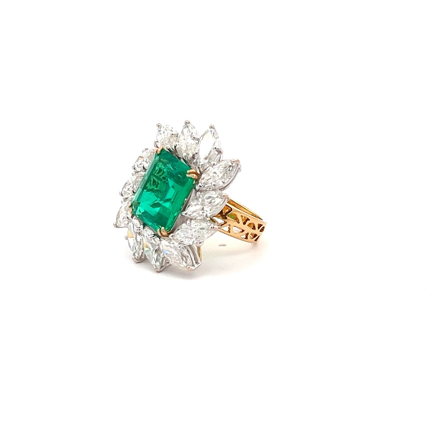 Allure 14.85ct Colombian Emerald Ring In 14k Gold With Diamos Lab Grown Moissanite