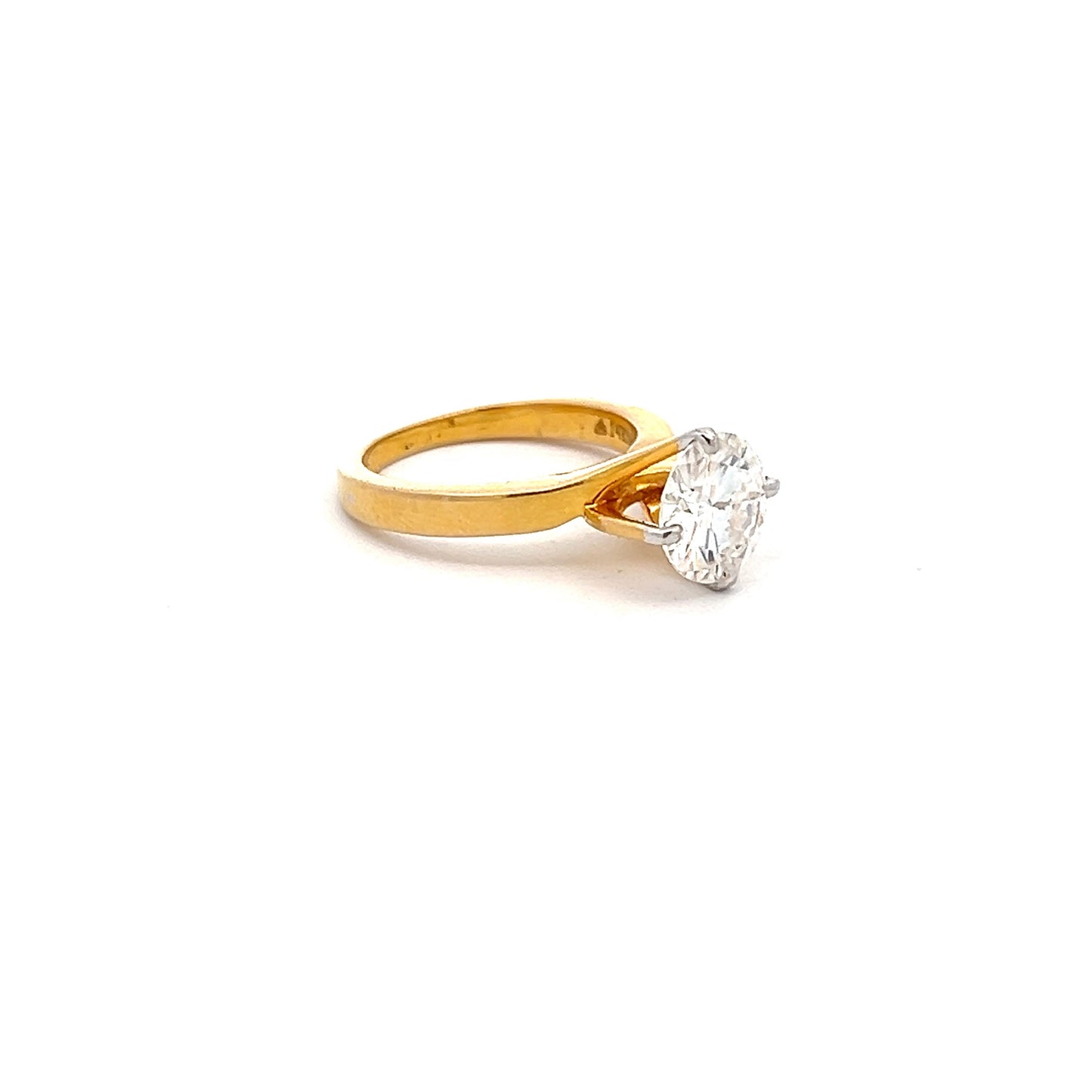 Enigma Spark 2.5ct Round Shape Ring In 14k Gold With Diamos Lab Grown Moissanite