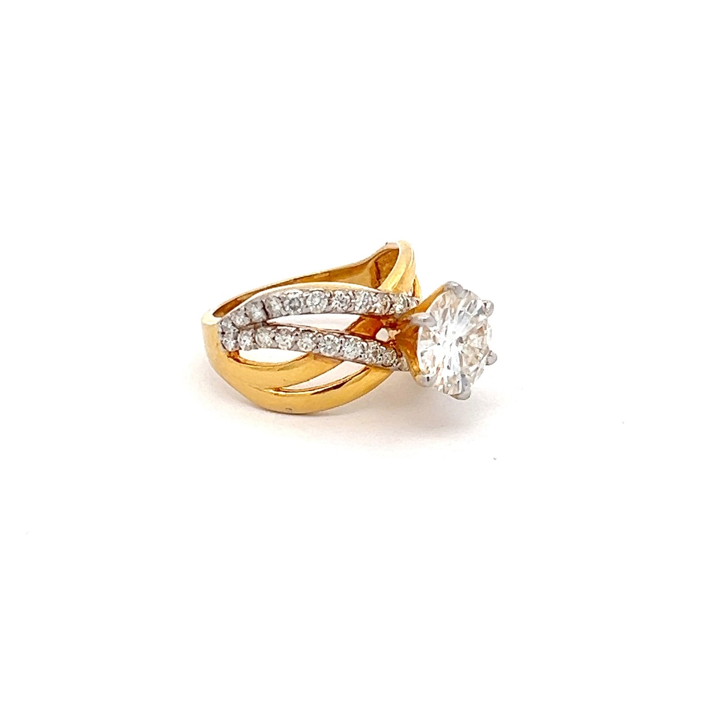 Elegant Spark 3.12ct Round Shape Ring In 14k Gold With Diamos Lab Grown Moissanite