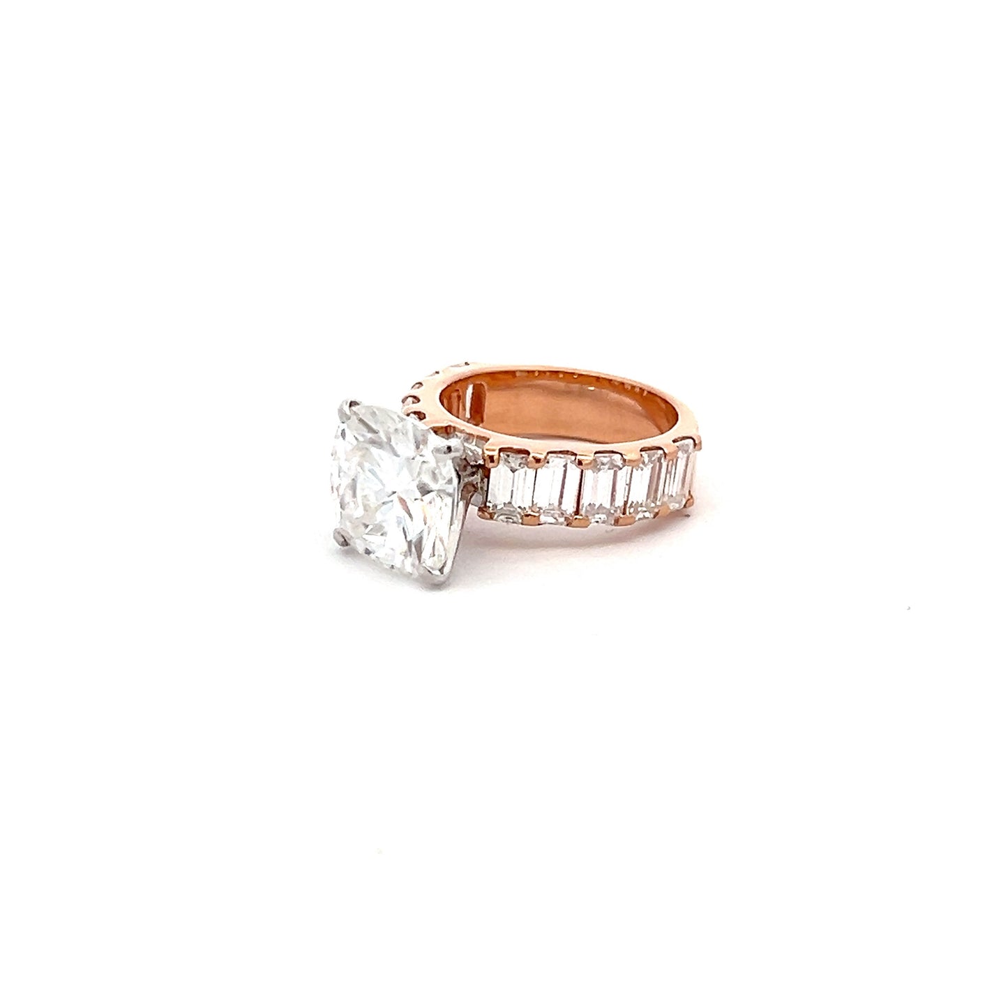 Anillo con solitario real de talla cojín de 7,22 ct en oro rosado de 14 k con moissanita cultivada en laboratorio Diamos 