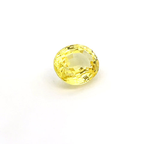 oval yellow sapphire 8.68ct