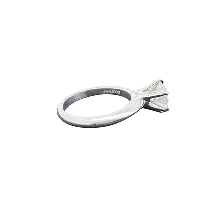 lab round diamond solitaire ring
